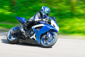 Dynamic motorbike racing