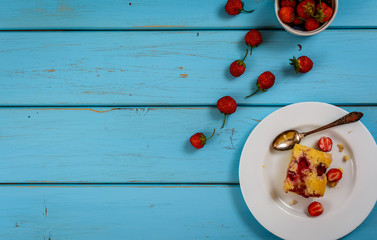 Dessert pie with strawberry