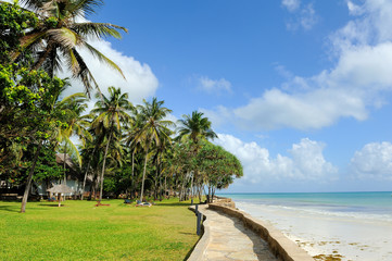 Fototapeta na wymiar Beautiful tropical beach