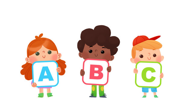 Ni&ntilde;os sosteniendo tarjetas con las letras ABC.