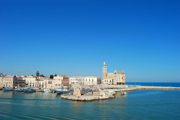 View of the Romanesque church of Trani in Apulia - Italy - obrazy, fototapety, plakaty