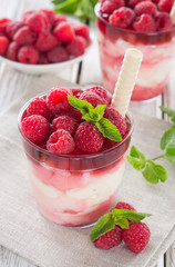 Raspberry-Vanilla dessert