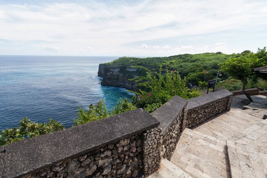 Holiday in Bali, Indonesia - Uluwatu Temple and Beautiful Cliff