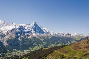 Grindelwald, Dorf, Alpen, Berner Oberland, Eiger, Eigernordwand, Kleine Scheidegg, Lauberhorn, Männlichen, Wanderweg, Sommer, Schweizer Berge, Schweiz