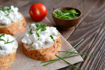 Cottage cheese with whole wheat rolls for breakfast