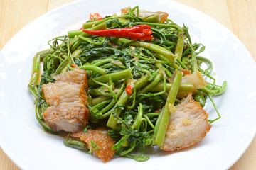 Fried Water Minosa with crispy pork
