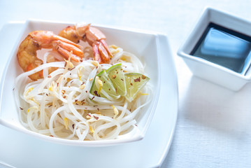 Rice noodles with shrimps and bean sprouts