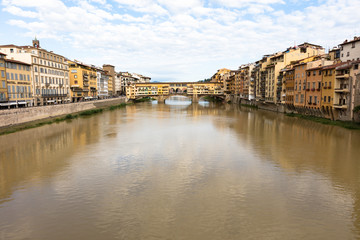 Fototapeta na wymiar Ponte Vecchio Bridge