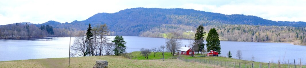 Panorama home at the mountain lake