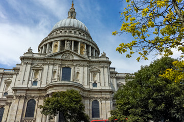 Fototapeta na wymiar Amazing view of St Paul's Cathedral in, London, England, Great Britain