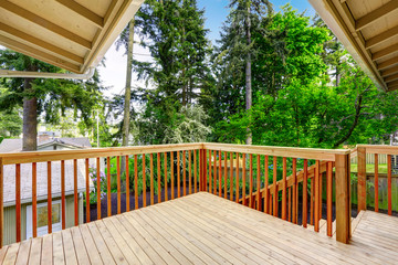 Nice deck with beautiful scenery, and space.