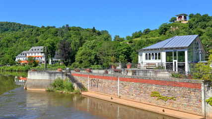 Fototapeta na wymiar Bad Kreuznach, die Elisabethen Quelle im Kurpark. (Juni 2016)