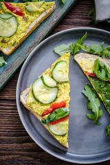 eating healthy dieting brunch