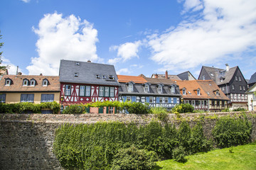 Fototapeta na wymiar old town Frankfurt Hoechst with its half-timbered houses