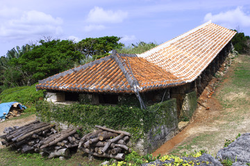 Fototapeta na wymiar Okinawa Prefecture Yomitan village of climbing kiln