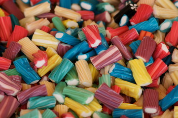 caramelle zuccherate e colorate