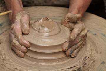 Pottery hand making