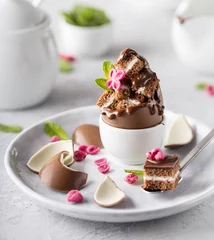 Rolgordijnen Chocolate dessert © mariashumova