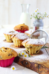 Fruitcakes and milk