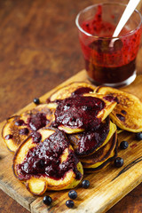 pancakes with blueberry sauce