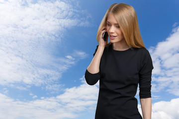 Portrait of smiling business woman  talking the phone