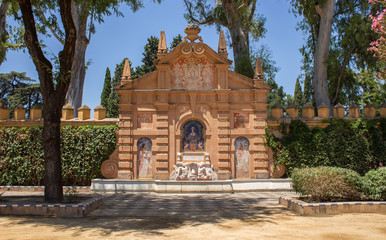 Monumento a Catalina de Ribera y Mendoza, Sevilla