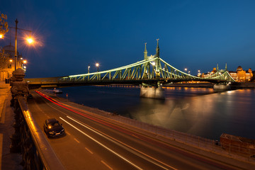Fototapeta na wymiar Budapest liberty bridge
