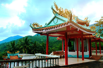 Fototapeta premium Chinese temple in koh Phangan, Thailand