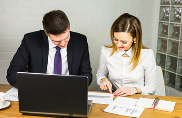 Obraz premium Male and female office workers.