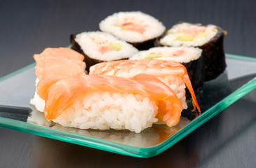 group of Japanese sushi on tray