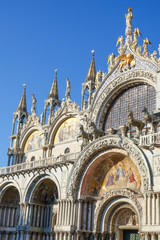 Fototapeta na wymiar Amazing Basilica San Marco in Venice St Mark s square