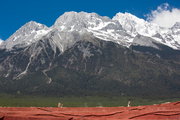 blue sky with tiny cloud closeup at Jade dragon snow moutain tourism spot