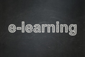 Obraz premium Learning concept: E-learning on chalkboard background