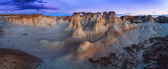 Zelfklevend Fotobehang Bisti Badlands in New Mexico, USA © Gleb Tarassenko