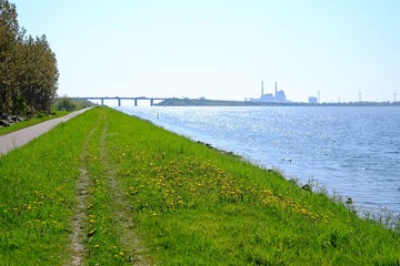 Fototapeta premium The road along the bay