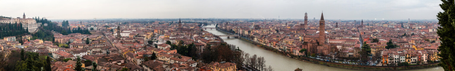 Naklejka na ściany i meble Panorama di Verona