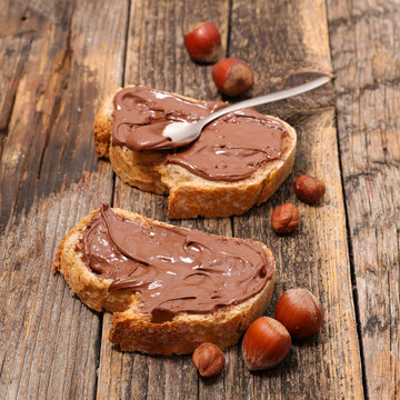 bread with chocolate spread