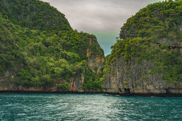 Fototapeta na wymiar Maya Bay, Phi Phi island, Thailand