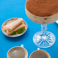 tiramisu cake