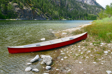 Fototapeta premium Canoe at Lakeside 01