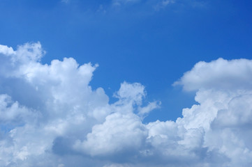 Fototapeta na wymiar Blue sky with white clouds