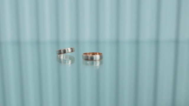 Animation of Golden Wedding Rings