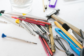 Special tools for repair of clocks
