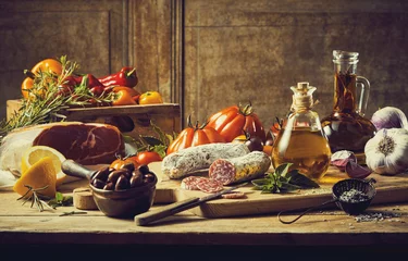 Retro-Küchenstilleben mit frischen Zutaten © exclusive-design