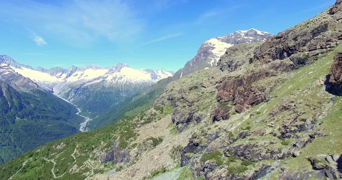 

Aerial 4k - Rifugio Longoni in Valmalenco (IT) - mt. 2450 