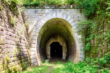 Papier Peint photo Tunnel Portal on old tunnel