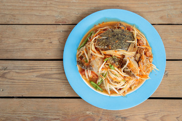 Seafood papaya salad