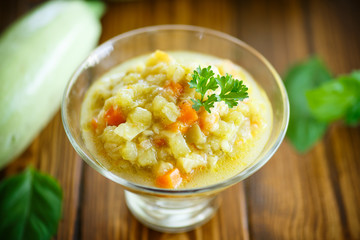 zucchini braised with vegetables