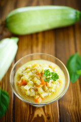 zucchini braised with vegetables