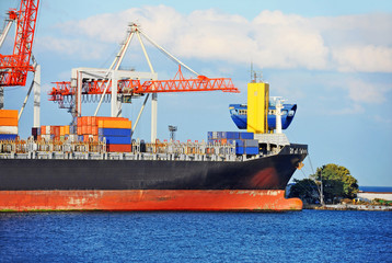 Fototapeta premium Cargo crane and ship